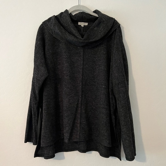 Status by Chenault Sweater - Picture 2 of 7